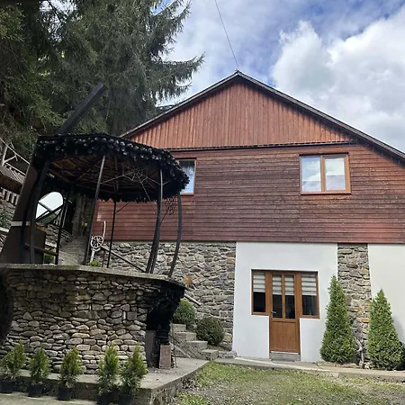 лісова хатина-чан